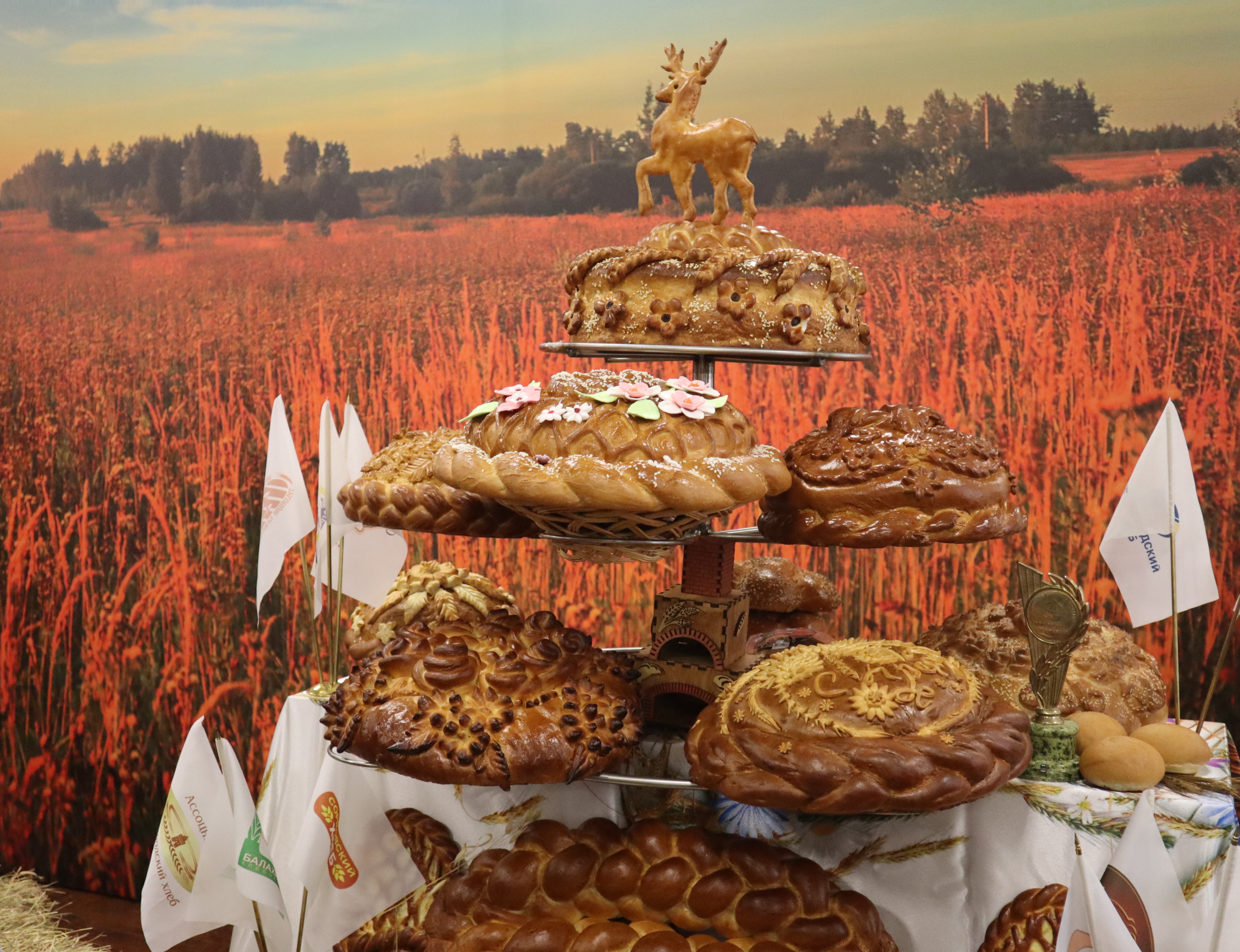 Предприниматели региона могут бесплатно принять участие в 40 ярмарках «Покупайте нижегородское» до конца 2023 года